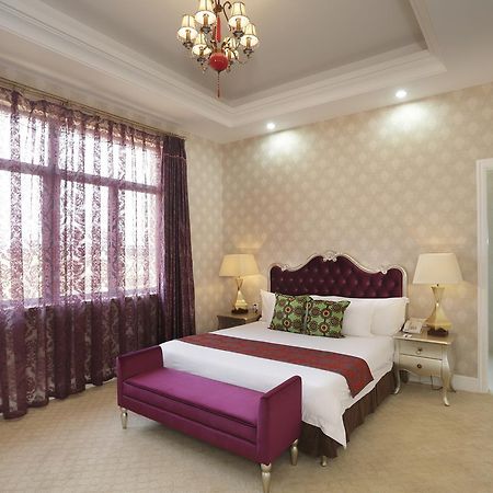 President Hotel At Umodzi Park Lilongwe Exterior photo