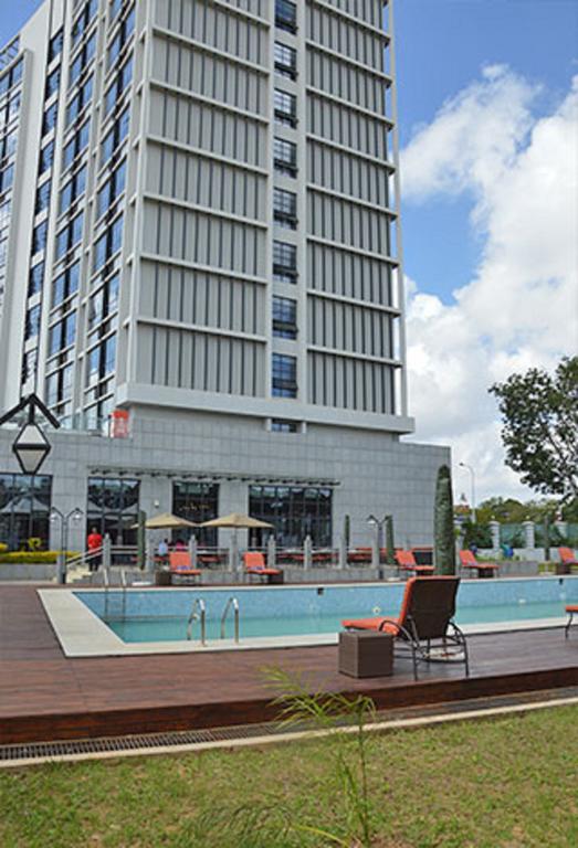 President Hotel At Umodzi Park Lilongwe Exterior photo