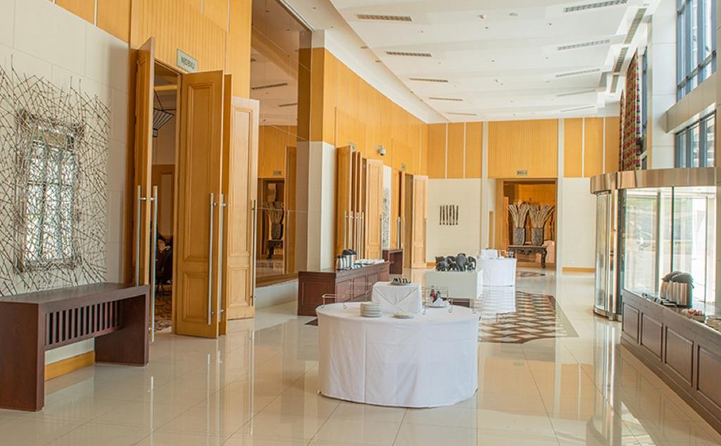President Hotel At Umodzi Park Lilongwe Exterior photo