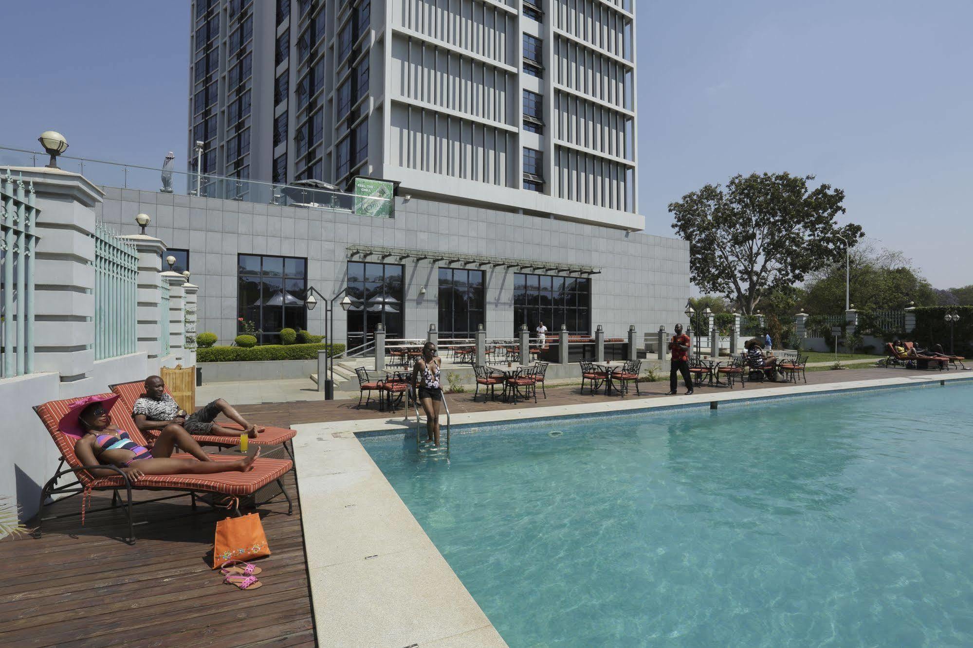 President Hotel At Umodzi Park Lilongwe Exterior photo